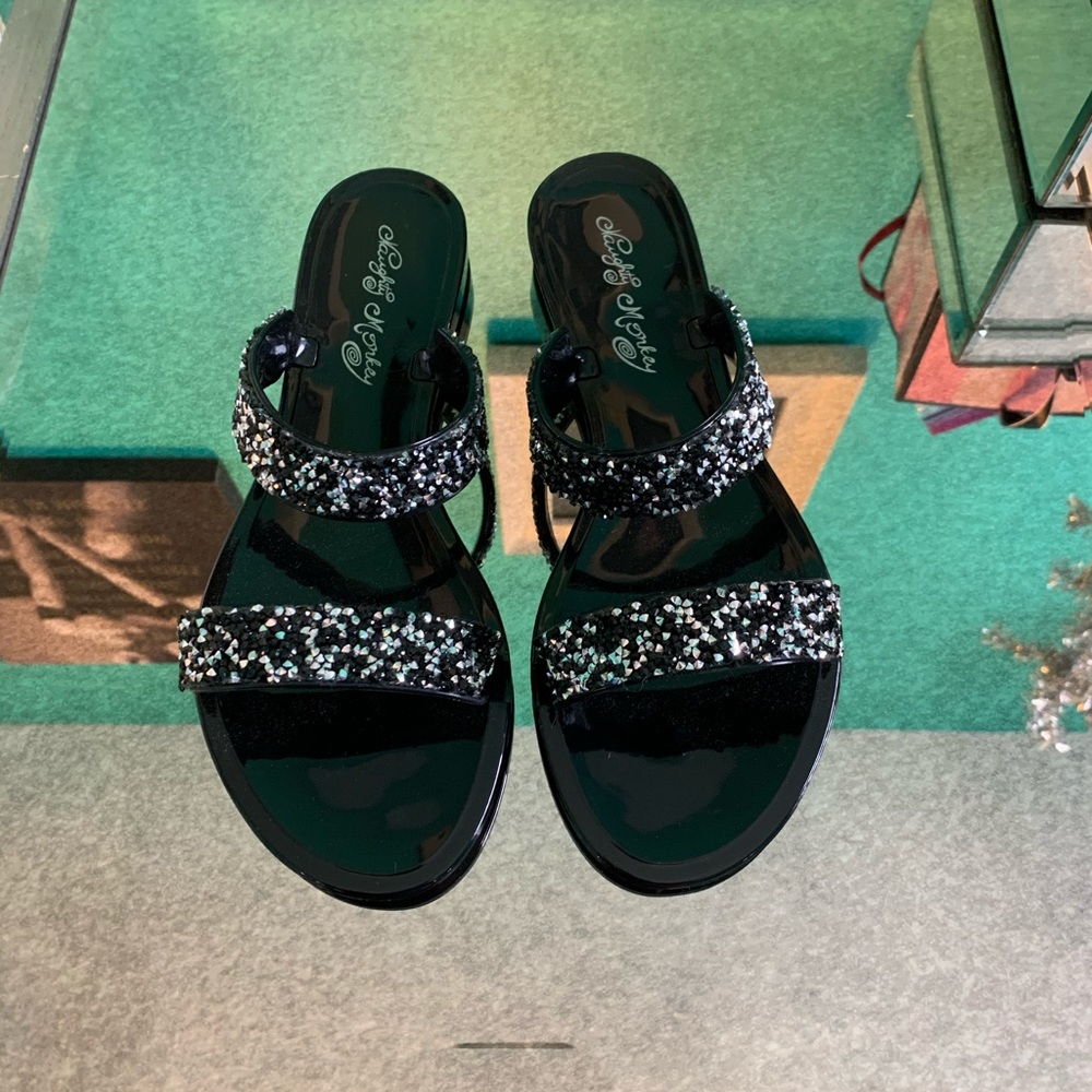 ✨ black naughty monkey rhinestone jelly sandals. - Picture 2 of 6